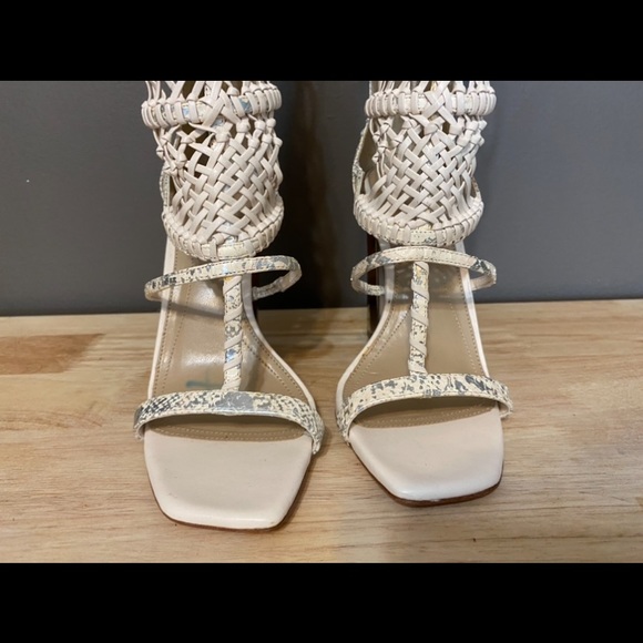 🔻SALE🔻BCBGMAXAZRIA🔹NEW CONDITION • LEATHER - Picture 6 of 12